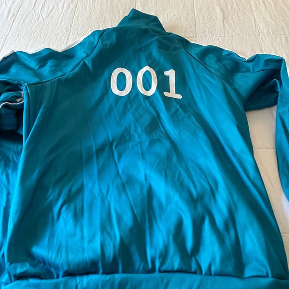 Halloween costume (squid game) - Picture 3 of 4